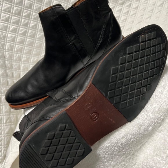 Leather Shpes - Picture 9 of 9